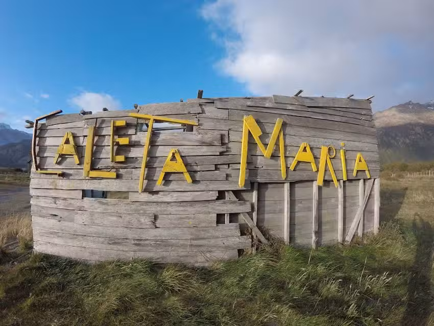 Estancia Caleta Maria