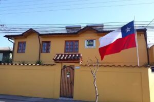 HOSTAL CASA AMARILLA