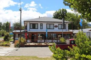 Hostal y Restaurant Playa Grande
