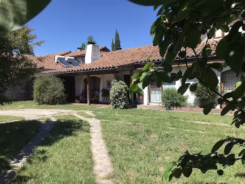 La Casa Briones Bed and Breakfast