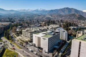 Wyndham Santiago Pettra Hotel